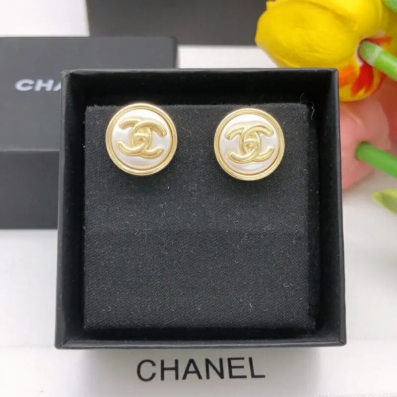 chanel boucles doreilles pour femme s_123a7533